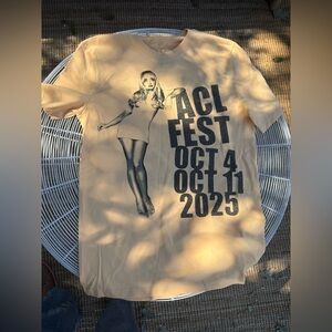ACL Austin City Limits 2025 Sabrina Carpenter T Shirt Small